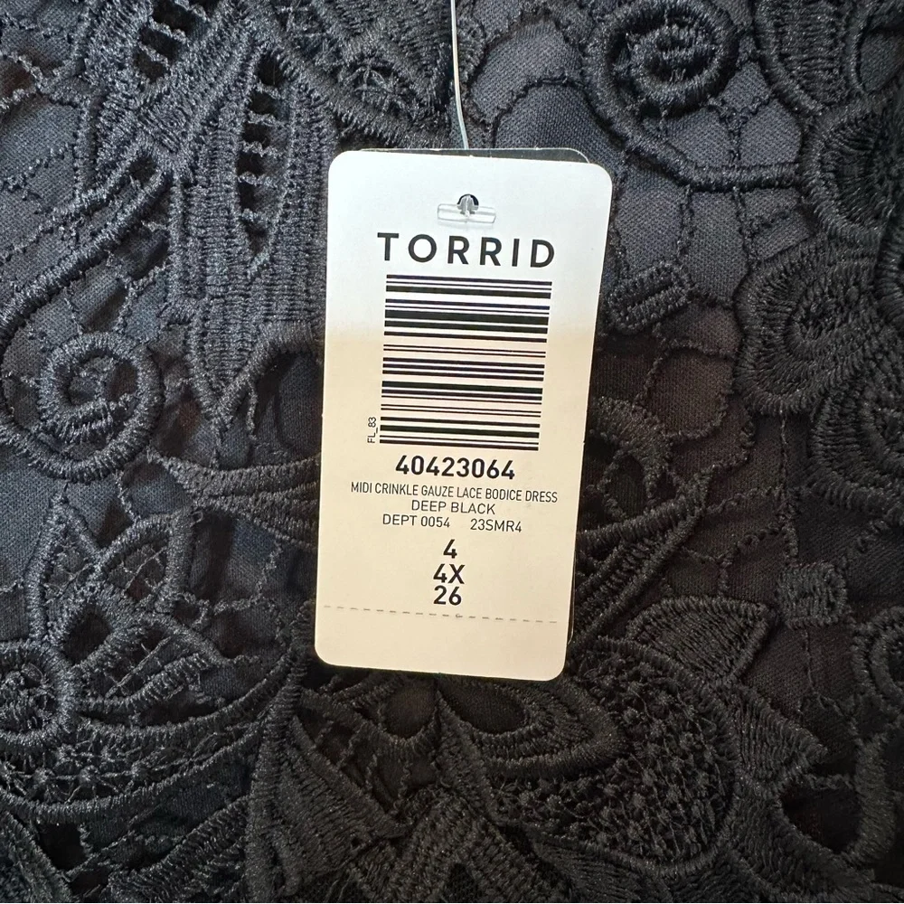 Torrid Midi Crinkle Gauze Lace Bodice Sleeveless Dress Deep Black Size 4 NWT - Picture 10 of 10